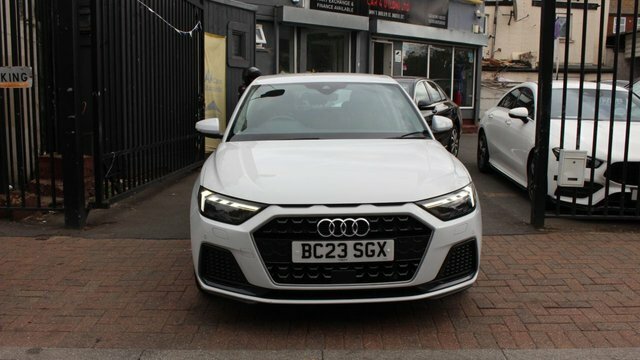 Audi A1 Tfsi 25 Sport Sportback White