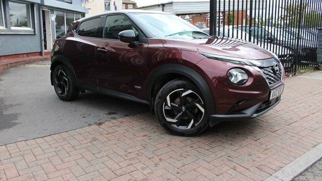 Nissan Juke N-connecta Suv Red
