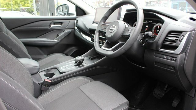 Nissan Qashqai Dig-t Mhev N-connecta Suv White