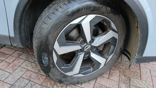 Nissan Qashqai Dig-t Mhev N-connecta Suv Grey #4