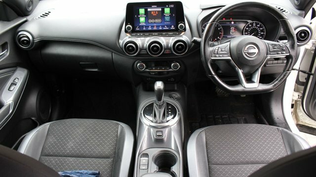Nissan Juke 1.0 Dig-t N-connecta Suv Dct Euro White #3