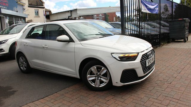 Audi A1 1.0 Tfsi 25 Technik Sportback S Tronic White