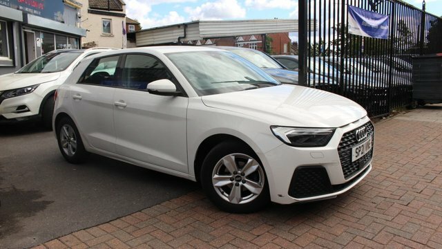 Audi A1 1.0 Tfsi 25 Technik Sportback S Tronic White #2