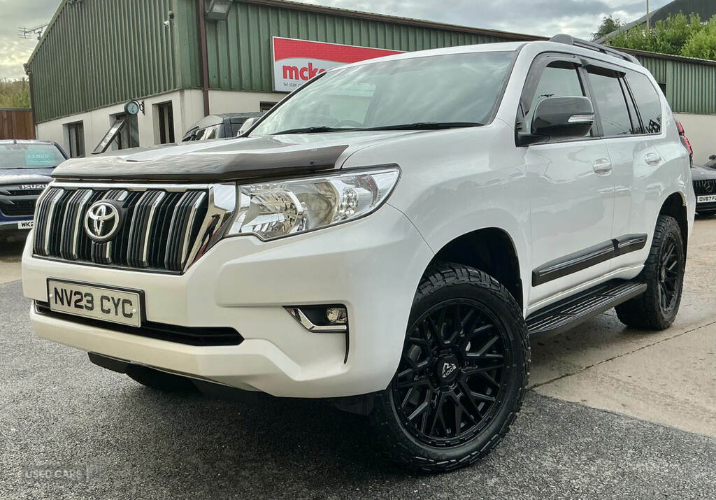Toyota Land Cruiser 2.8 D-4d 204 Active 7 Seats White