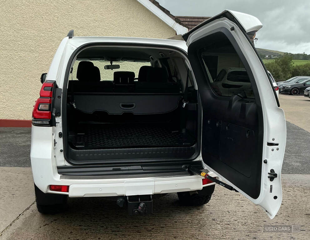 Toyota Land Cruiser 2.8 D-4d 204 Active 7 Seats White #5