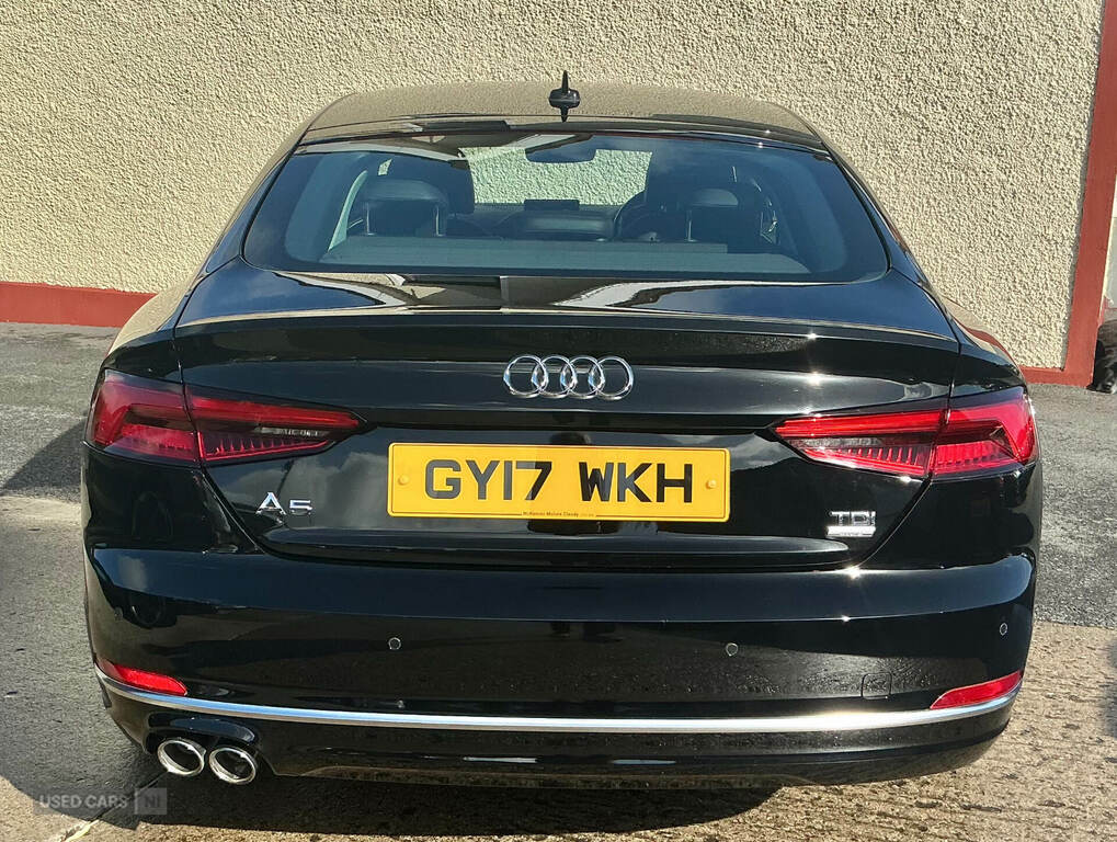 Audi A5 2.0 Tdi Ultra Sport S Tronic Black #4