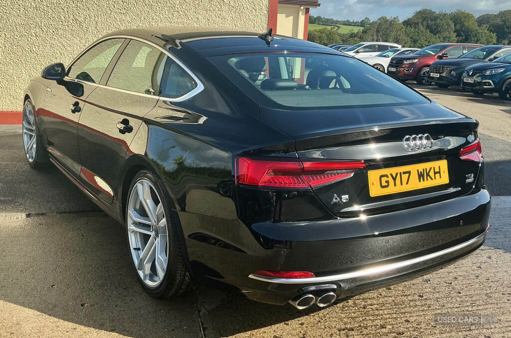 Audi A5 2.0 Tdi Ultra Sport S Tronic Black #2