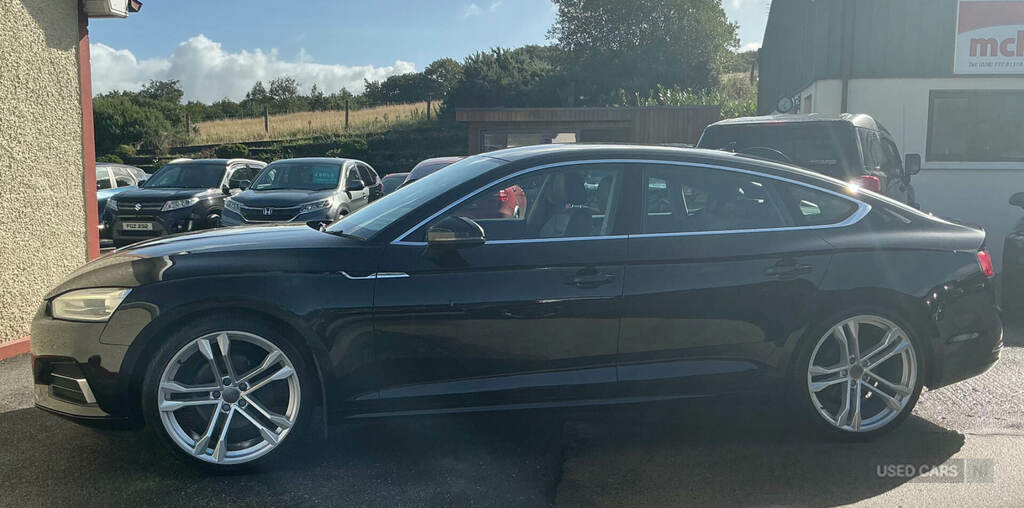 Audi A5 2.0 Tdi Ultra Sport S Tronic Black #3