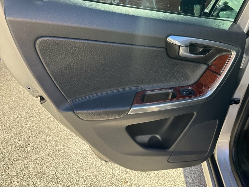 Volvo XC60  Black #35