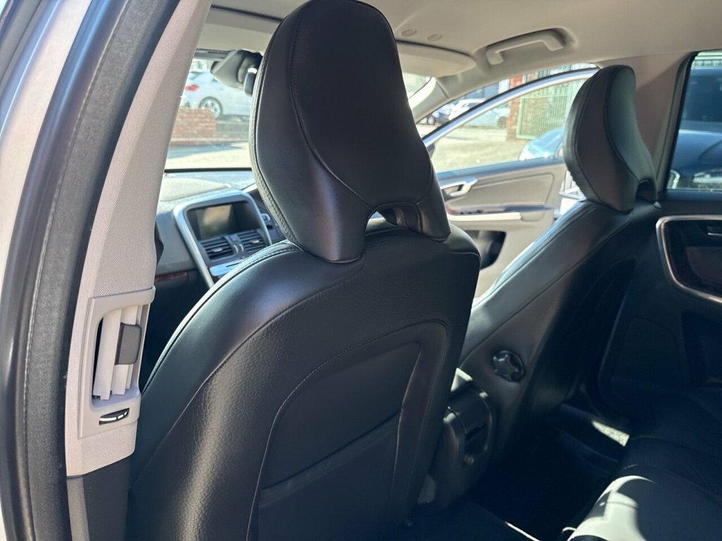 Volvo XC60  Black #18