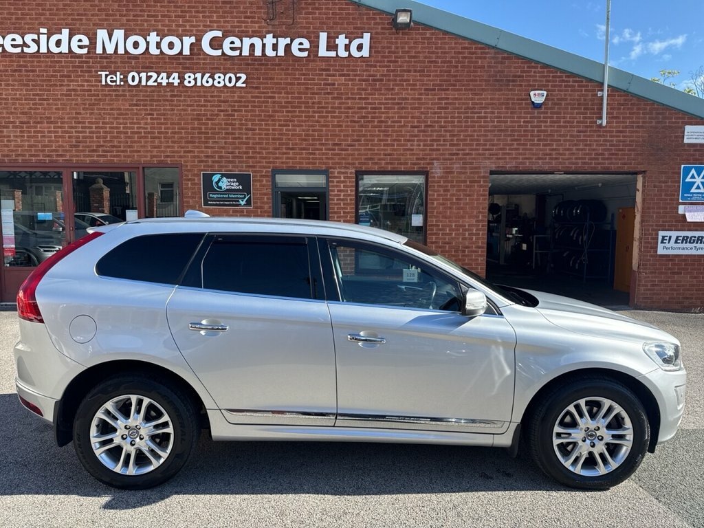 Volvo XC60 2.4L Se Lux Silver #3