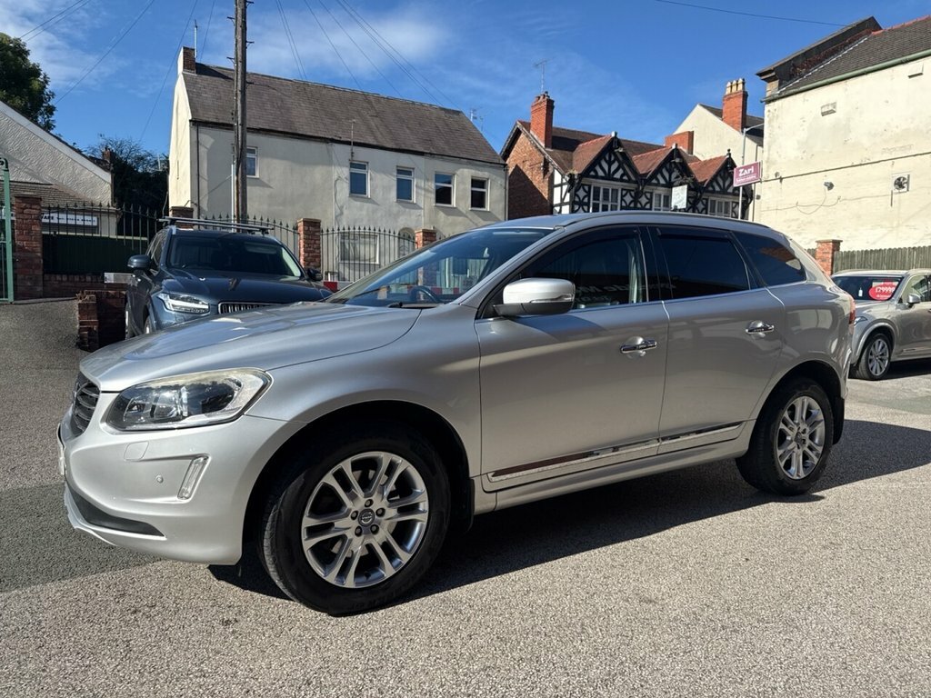 Volvo XC60 2.4L Se Lux Silver #2