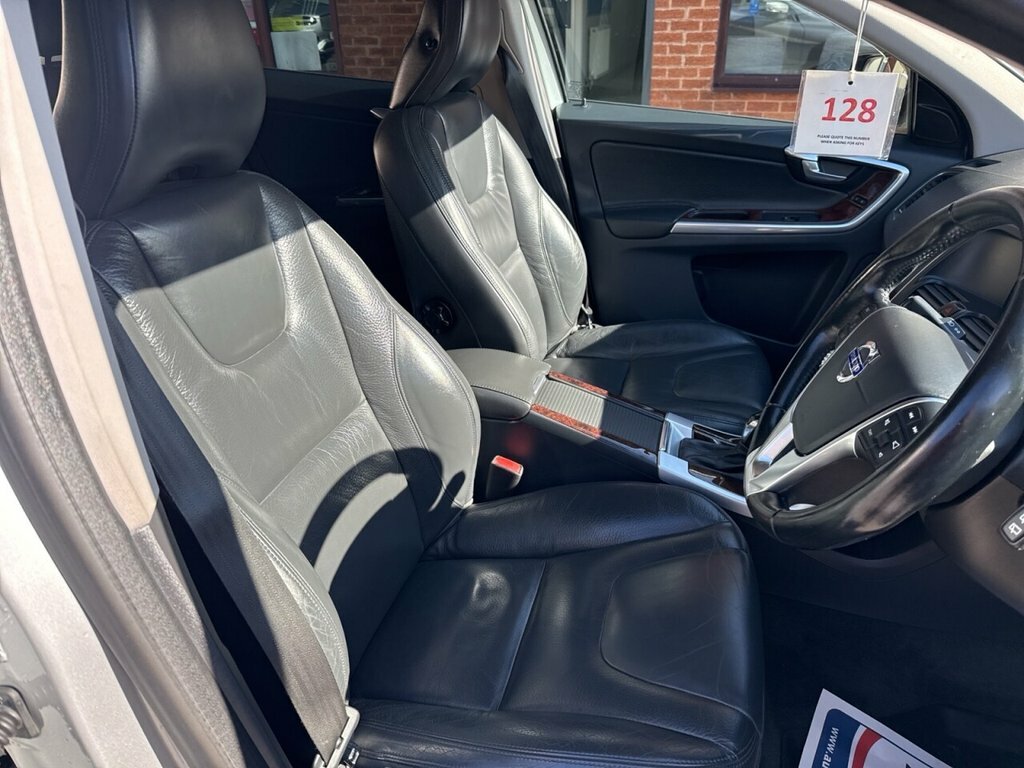Volvo XC60 2.4L Se Lux Silver #6