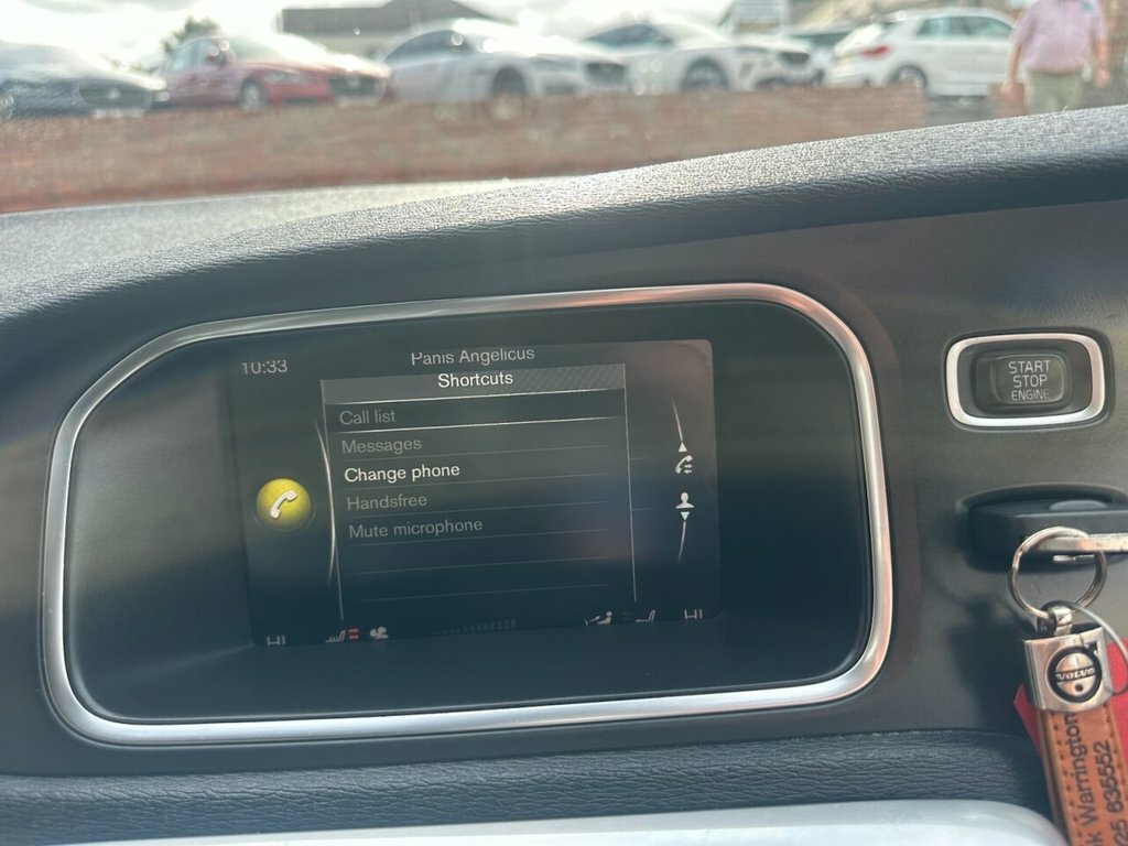 Volvo V40 Momentum Blue #28