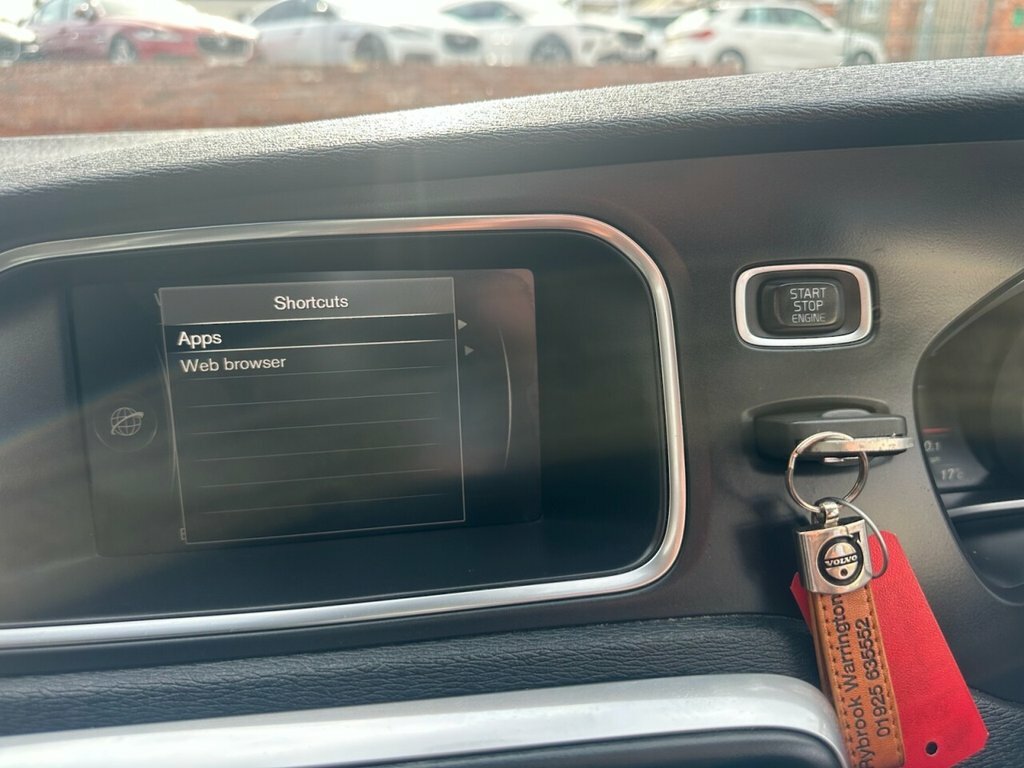 Volvo V40 Momentum Blue #31