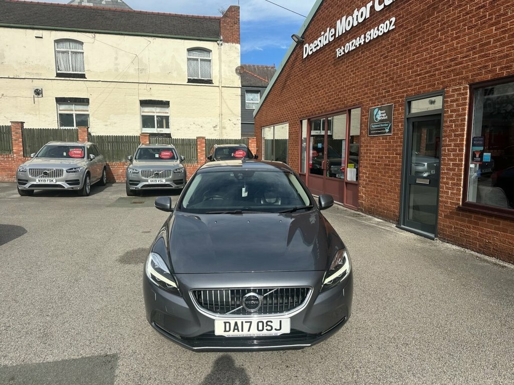 Volvo V40 2L Inscription Grey