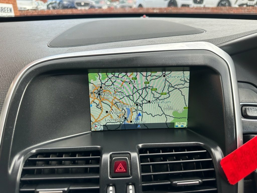 Volvo XC60 2.4L R-design Nav Grey #38