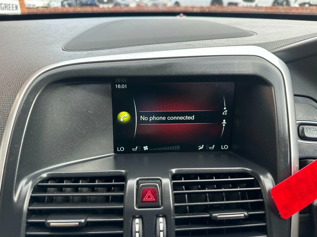 Volvo XC60 2.4L R-design Nav Grey #41