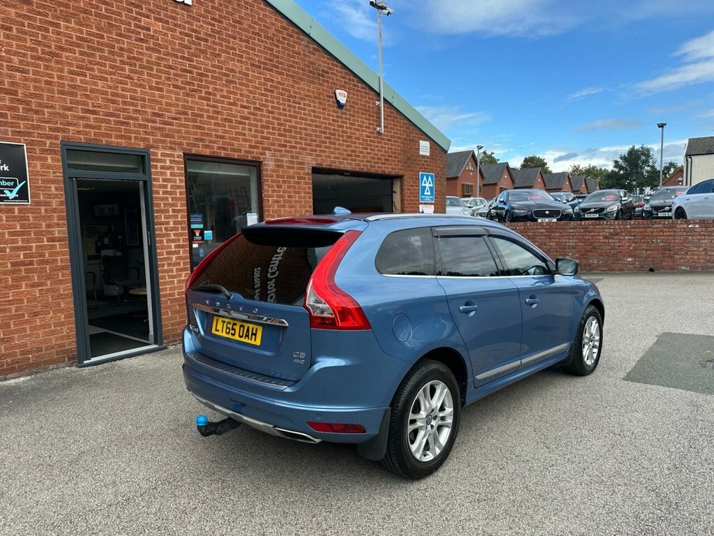 Volvo XC60 2.4L Se Lux Nav Blue #5