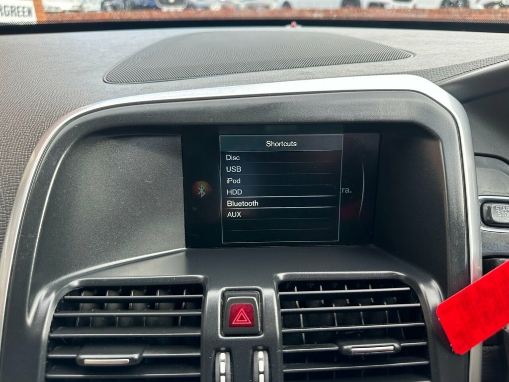 Volvo XC60 2.4L R-design Nav Grey #42