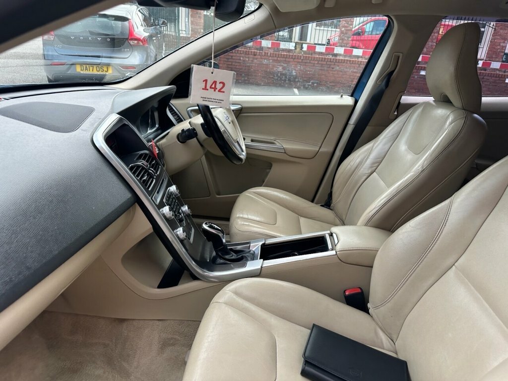 Volvo XC60 2.4L R-design Nav Grey #14
