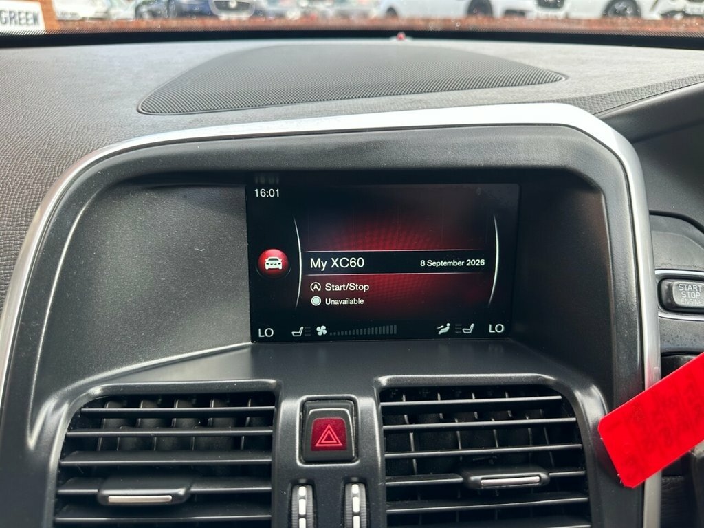 Volvo XC60 2.4L R-design Nav Grey #40