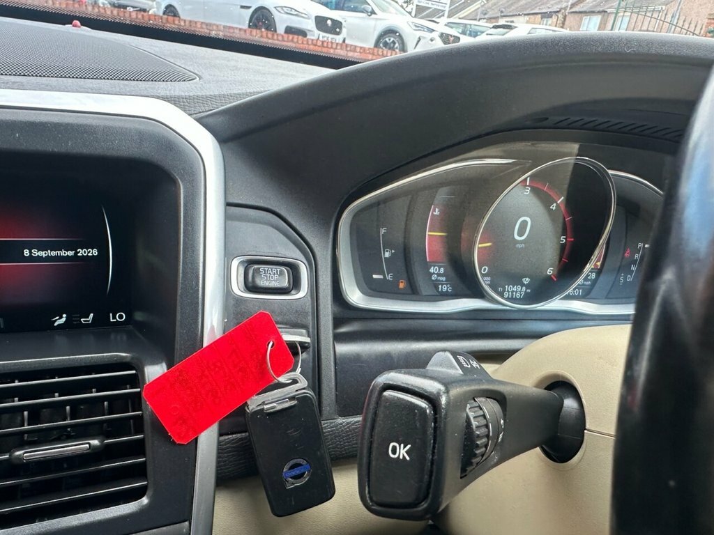 Volvo XC60 2.4L R-design Nav Grey #31