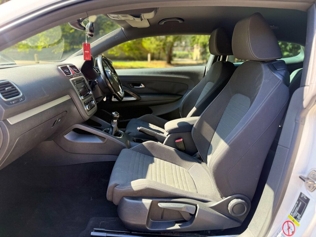 Volkswagen Scirocco 2.0 Tdi Gt Euro 5 White #15