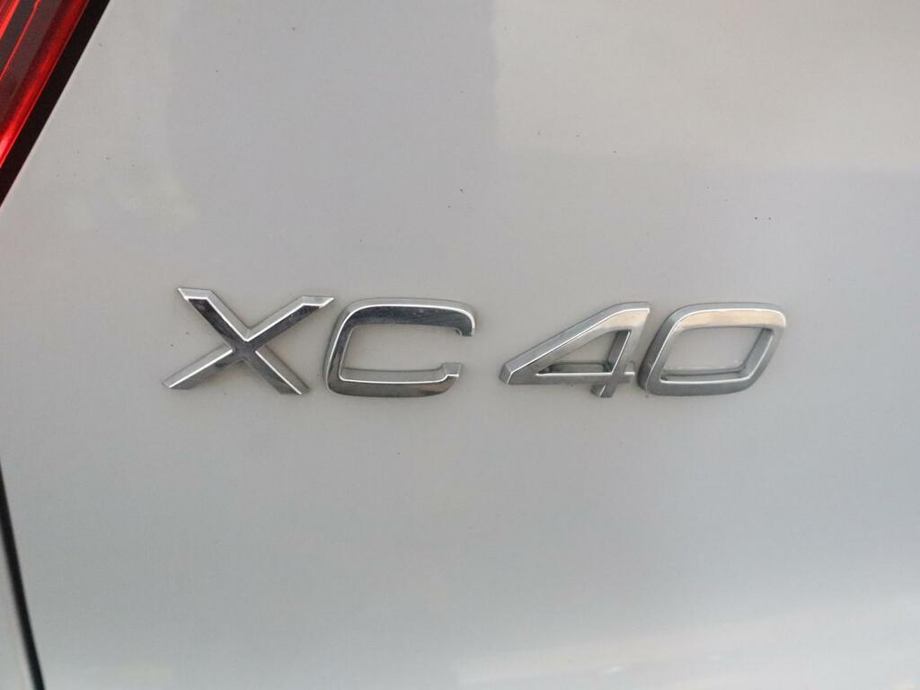 Volvo XC40 R-design D3 #16
