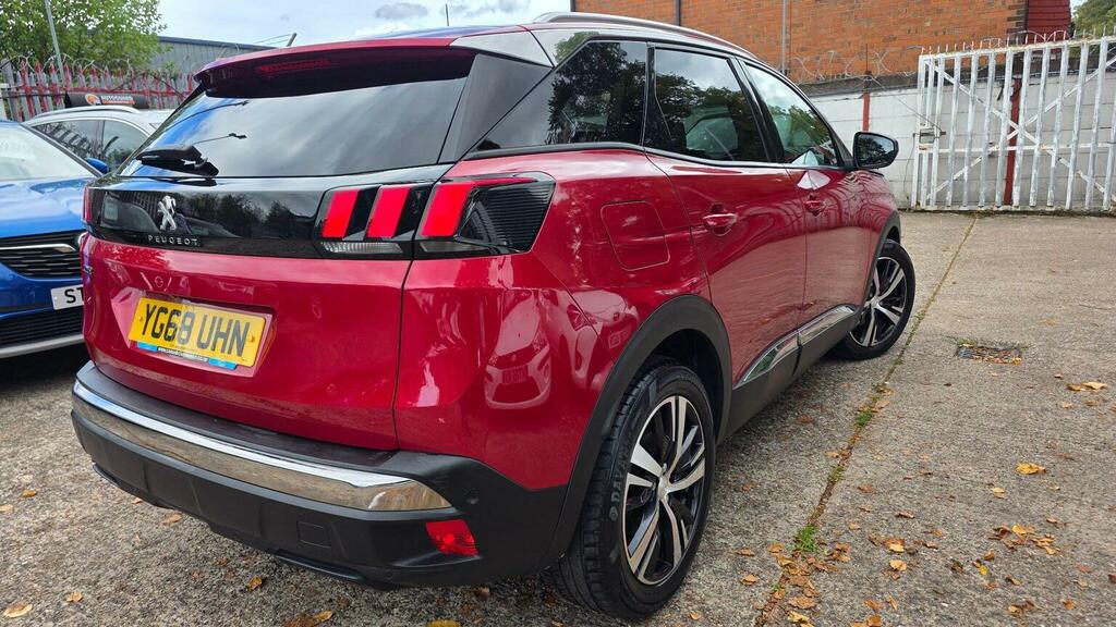 Peugeot 3008 1.5 Bluehdi Allure Euro 6 Ss Red #3