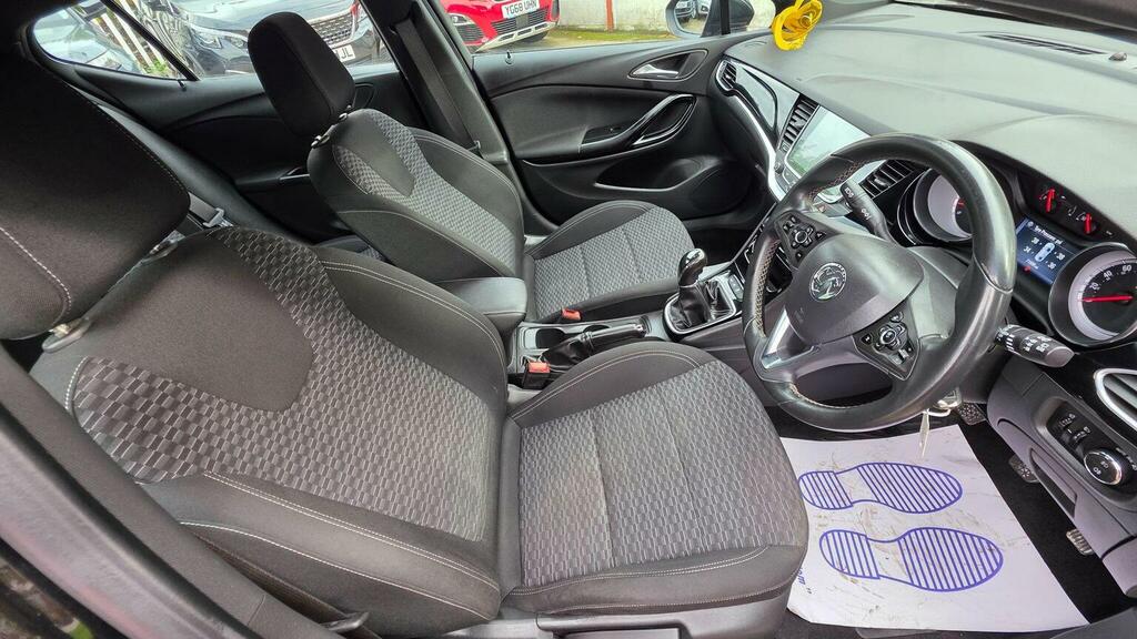 Vauxhall Astra 1.4I Turbo Elite Nav Hatchback E Red #21