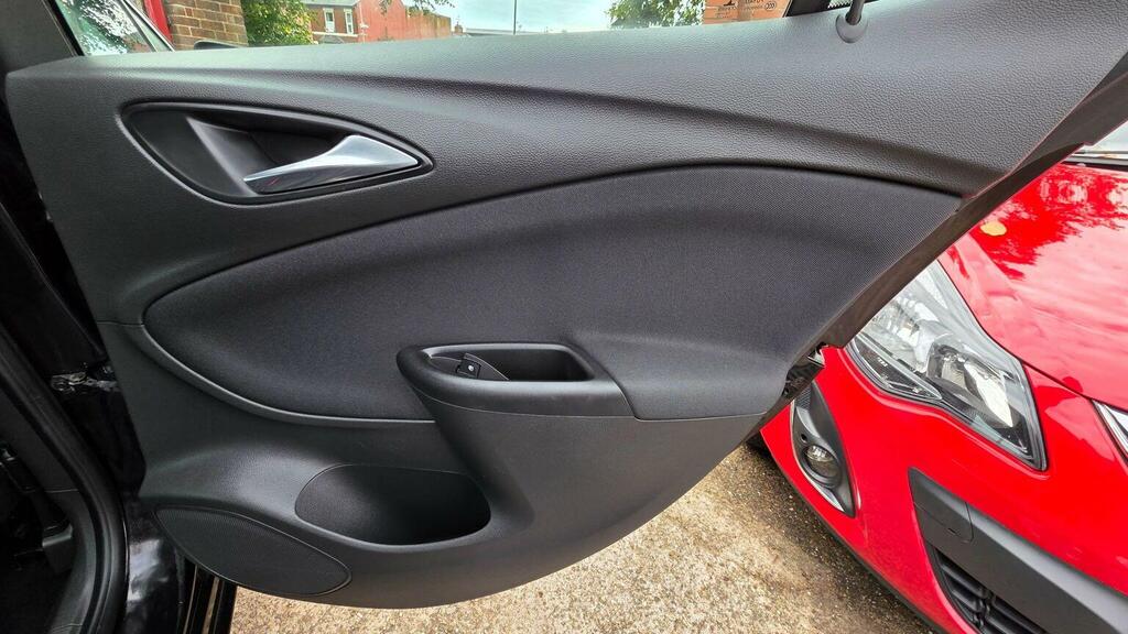 Vauxhall Astra 1.4I Turbo Elite Nav Hatchback E Red #32