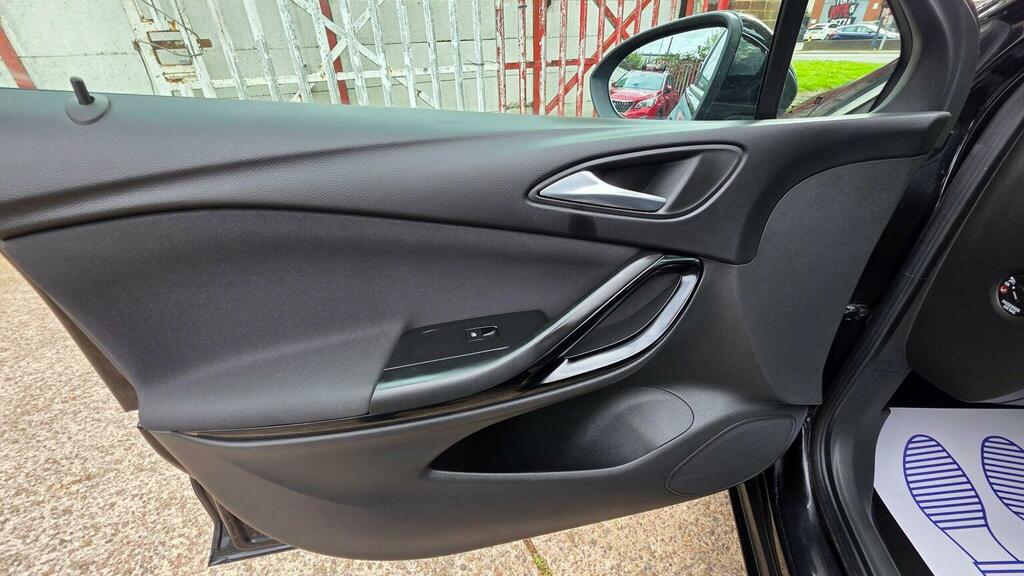 Vauxhall Astra 1.4I Turbo Elite Nav Hatchback E Red #29