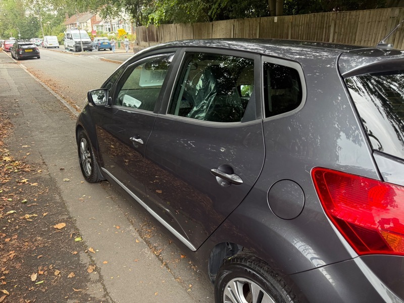 Kia Venga 3 Isg Silver #3