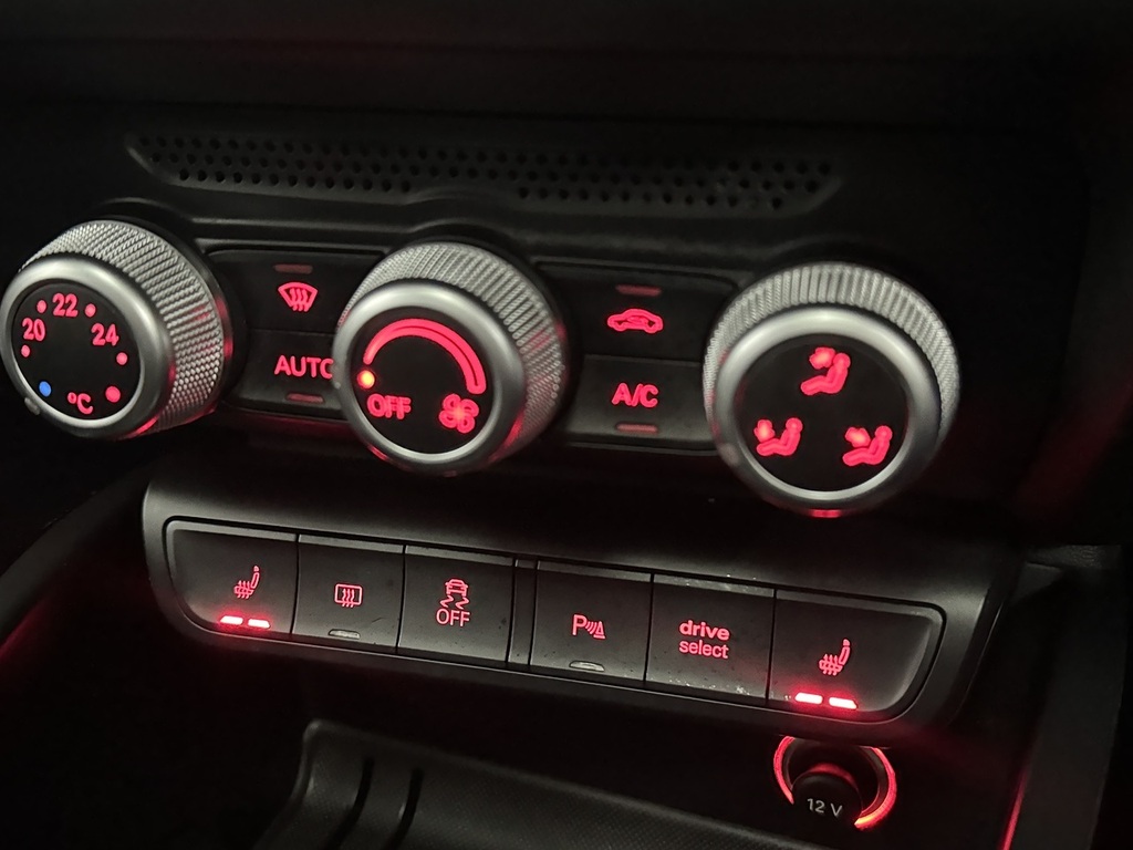 Audi A1 1.4 Tfsi Cod Black Edition Hatchback Ma BM17FWD Black #4