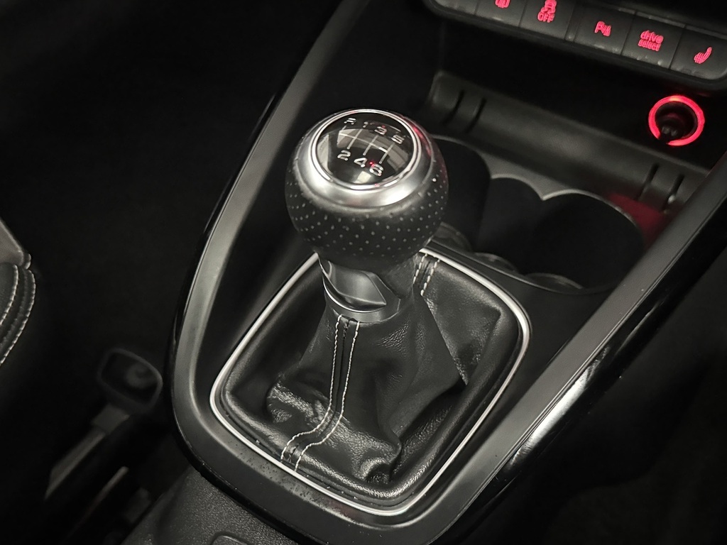 Audi A1 1.4 Tfsi Cod Black Edition Hatchback Ma BM17FWD Black #5