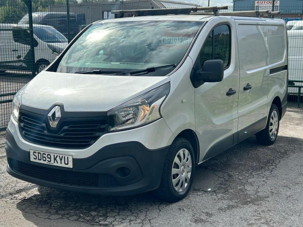 Renault Trafic 1.6 Dci 27 Business Swb Standard Roof Euro 6 Silver