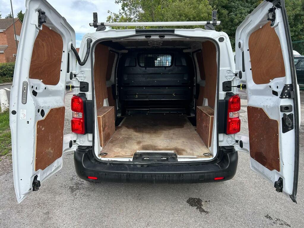Toyota PROACE 1.5D Icon Medium Panel Van 6Dr Mwb E White #9