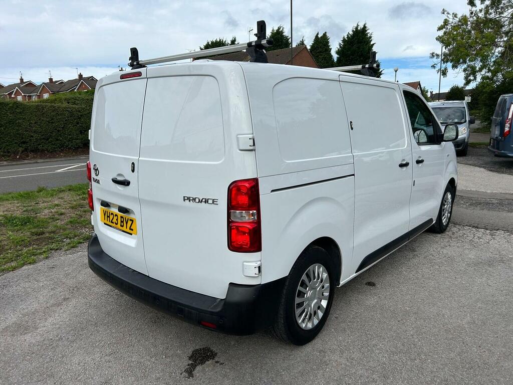 Toyota PROACE 1.5D Icon Medium Panel Van Mwb Euro 6 Ss 6Dr White #4