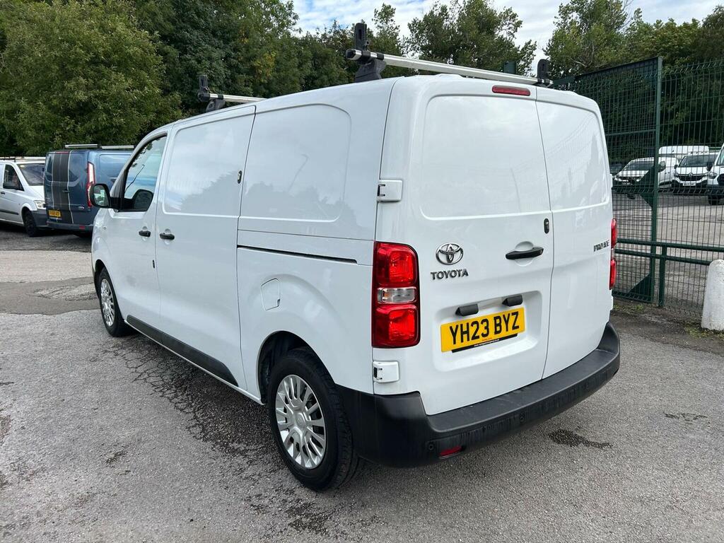 Toyota PROACE 1.5D Icon Medium Panel Van Mwb Euro 6 Ss 6Dr White #6