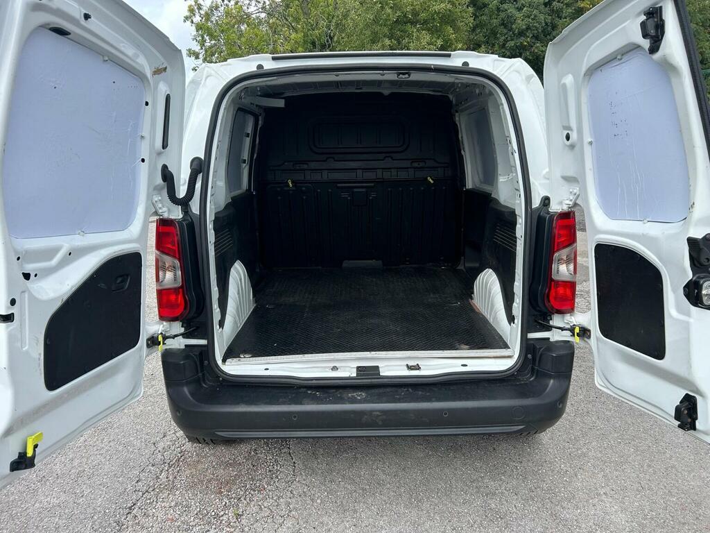 Citroen Berlingo Driver Pro White #8
