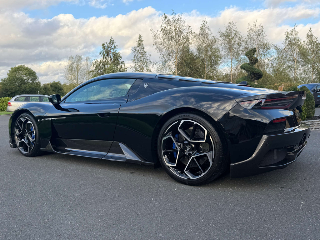 Maserati MC20 V6 Coupe Red #8