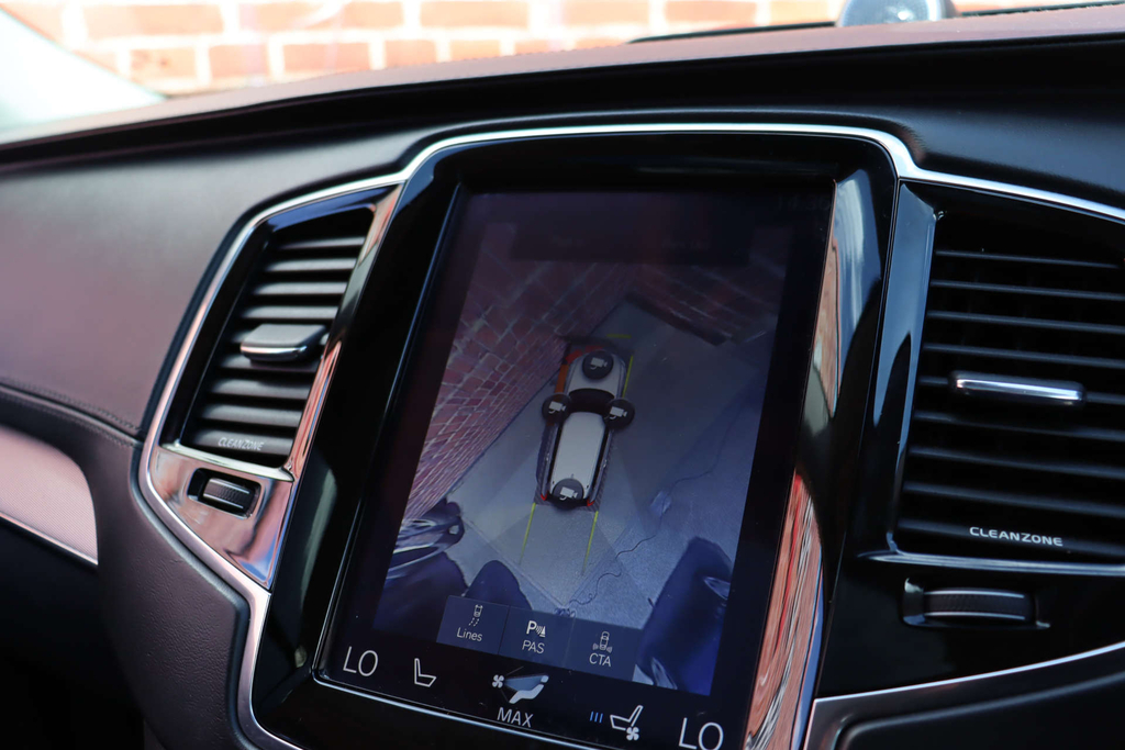 Volvo XC90 D5 Awd R-design Red #36