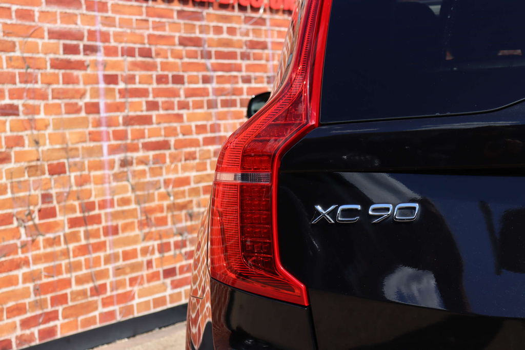 Volvo XC90 D5 Awd R-design Red #22