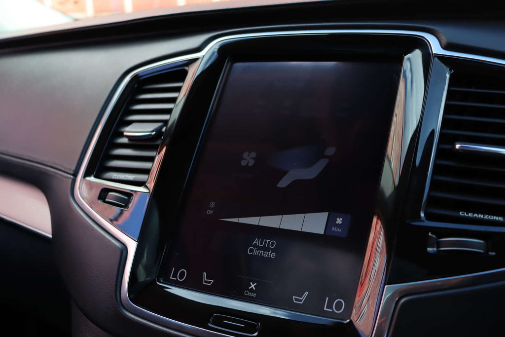 Volvo XC90 D5 Awd R-design Red #39