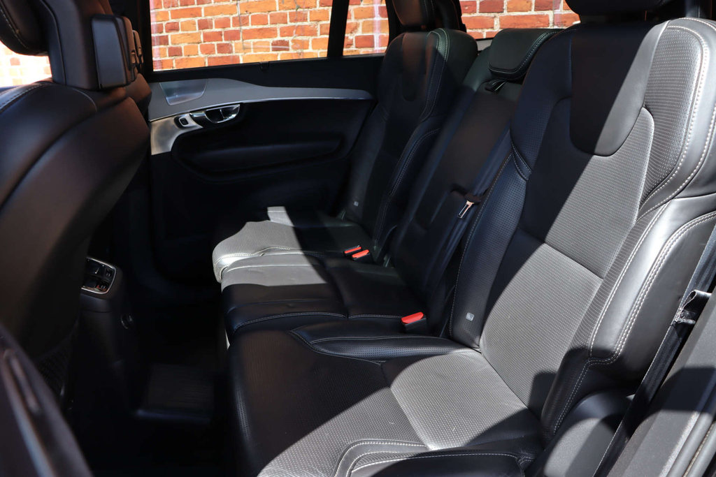 Volvo XC90 D5 Awd R-design Red #14