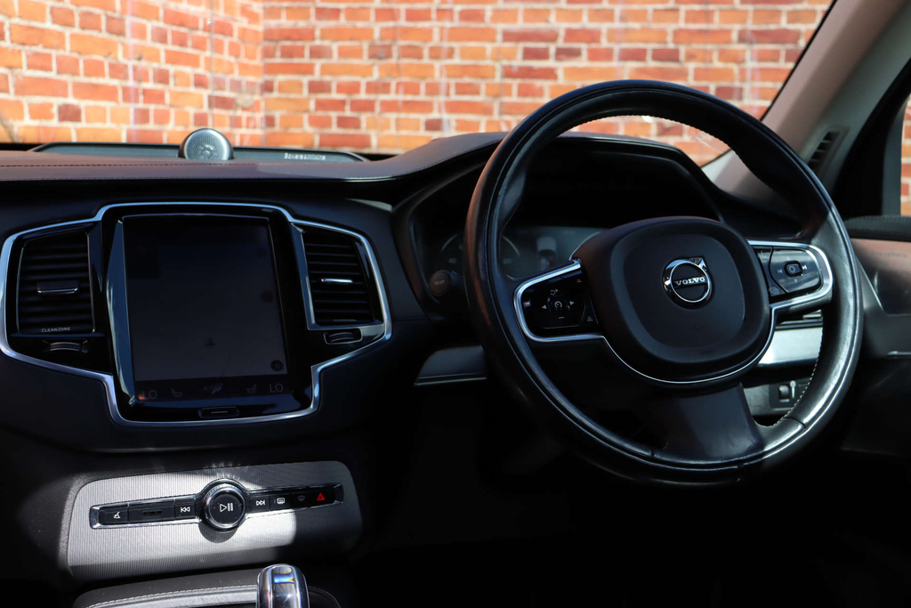 Volvo XC90 D5 Awd R-design Red #24