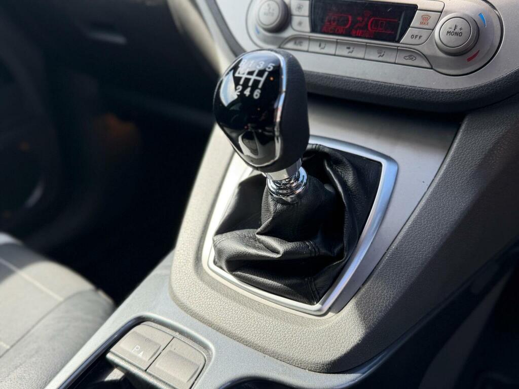 Ford Kuga 2.0 Tdci Titanium X Black #21
