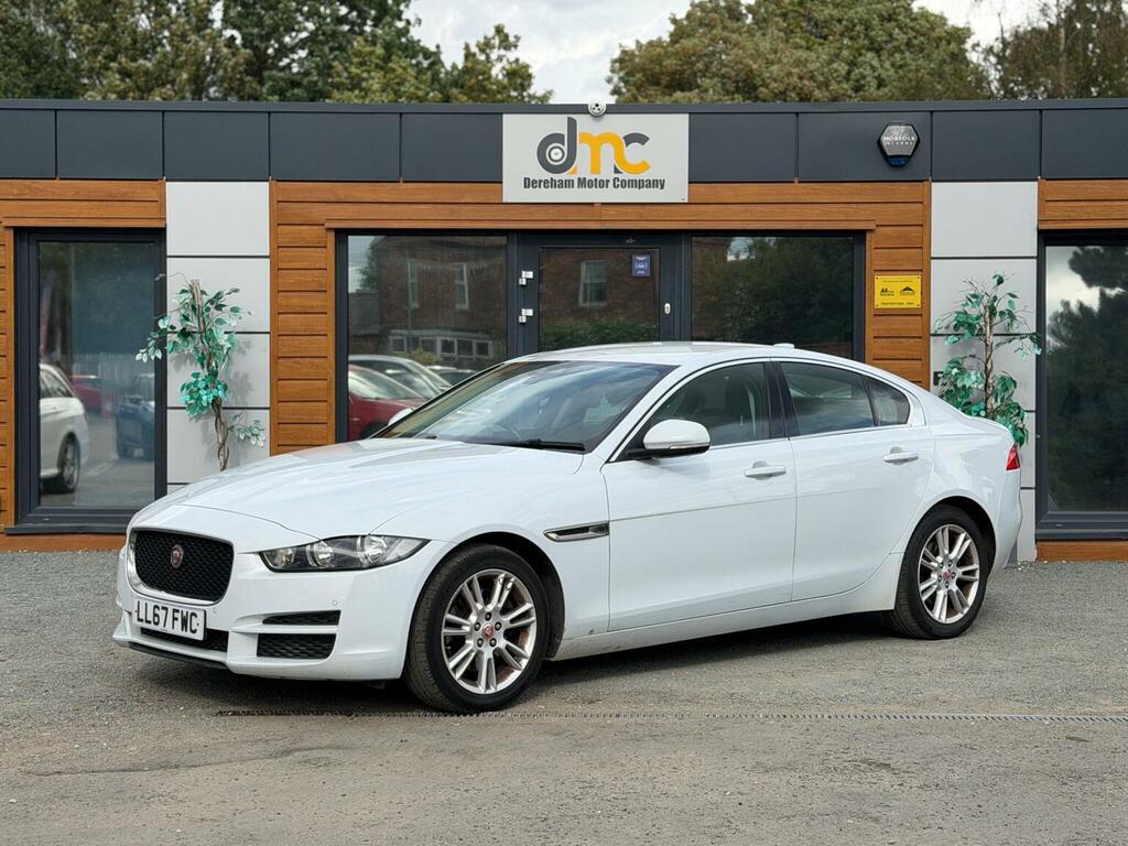 Jaguar XE 2.0D Prestige Euro 6 Ss White
