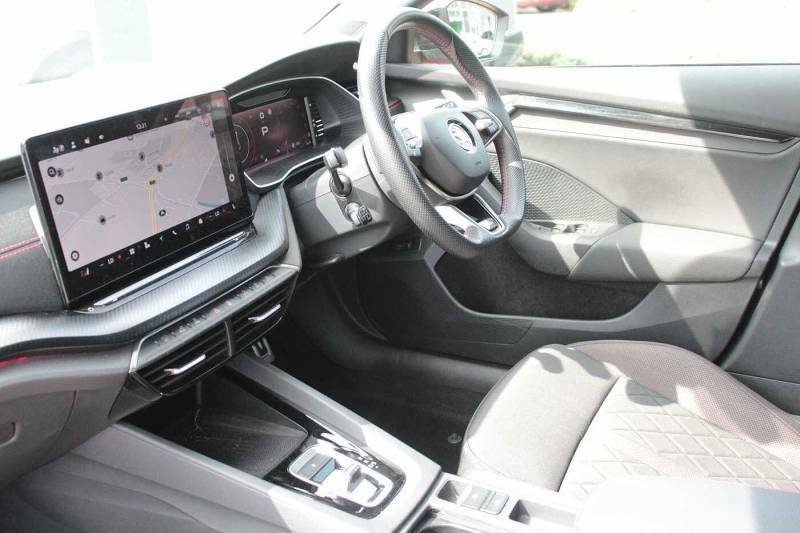 Skoda Octavia 2.0 Tsi Vrs Dsg - 2024 74 BG74UTU Red #2
